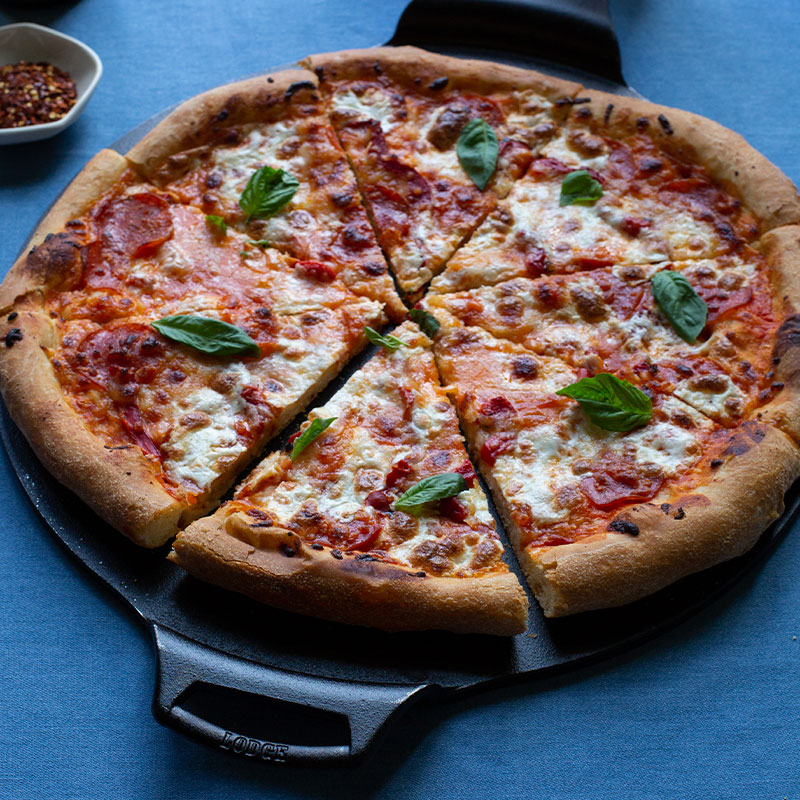 Lodge BW15PP 15 Inch Seasoned Cast Iron Pizza Pan