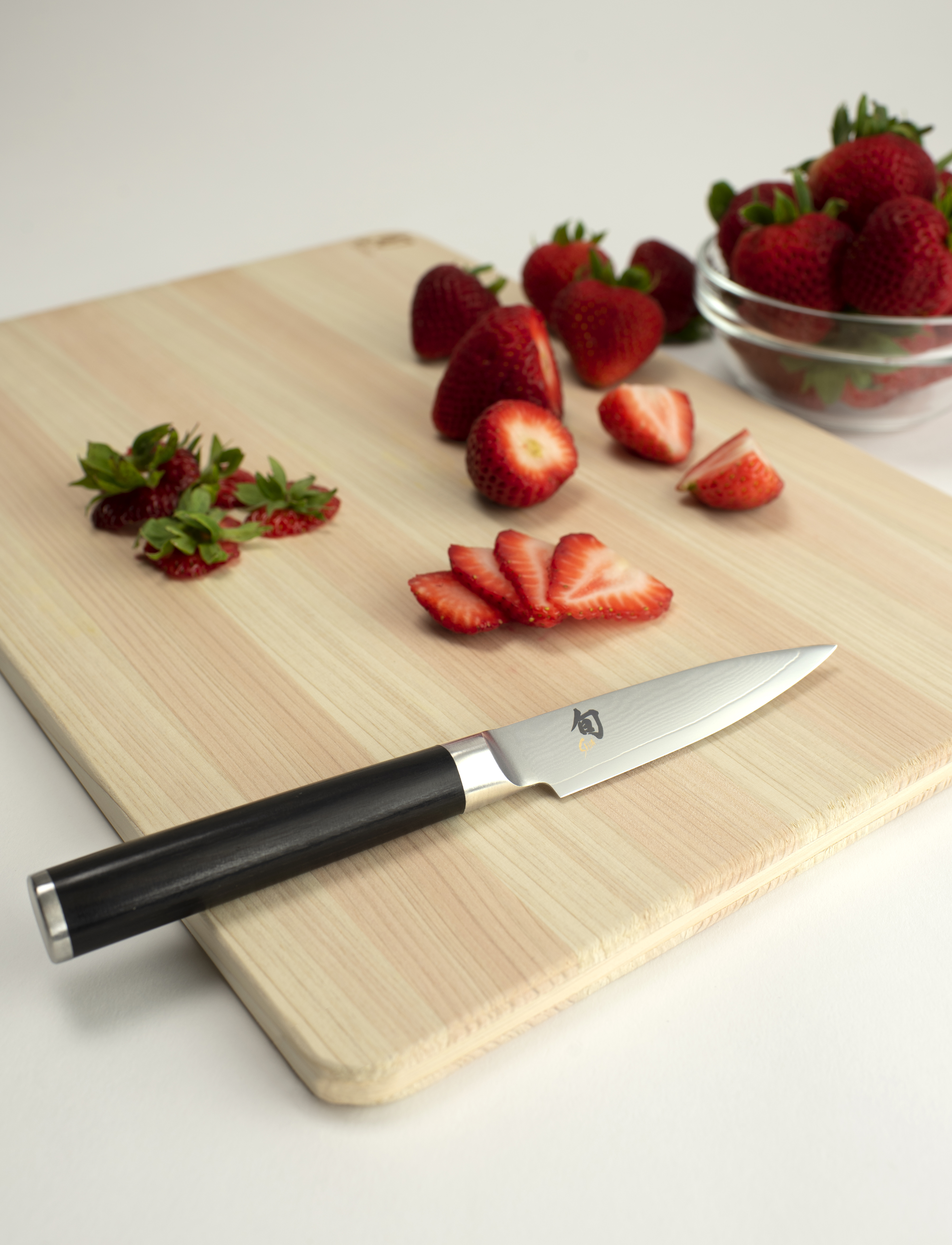 Shun DM0700 3.5 Inch Classic Pairing Knife