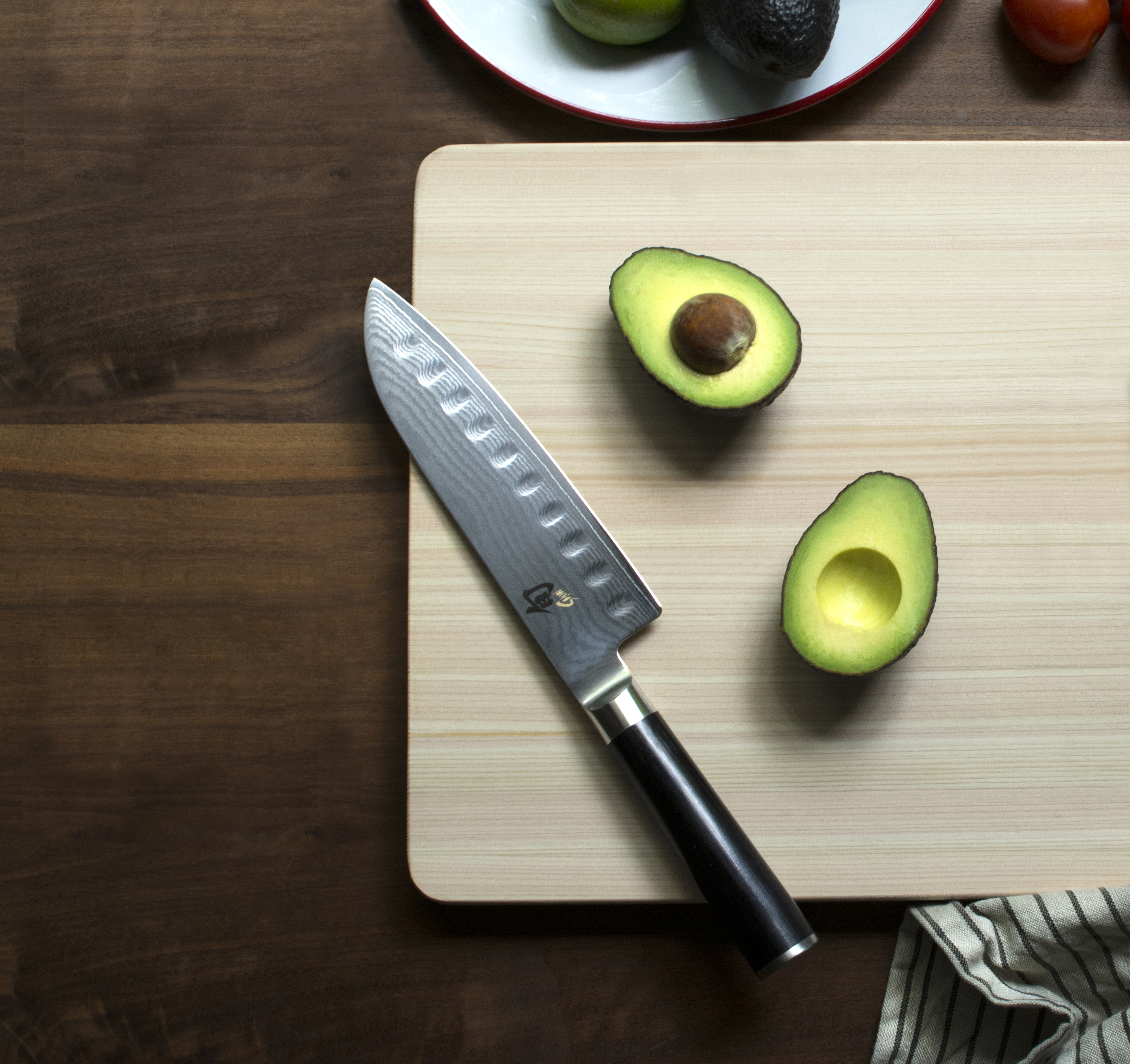 Shun DM0718 7 Inch Classic Hollow Ground Santoku