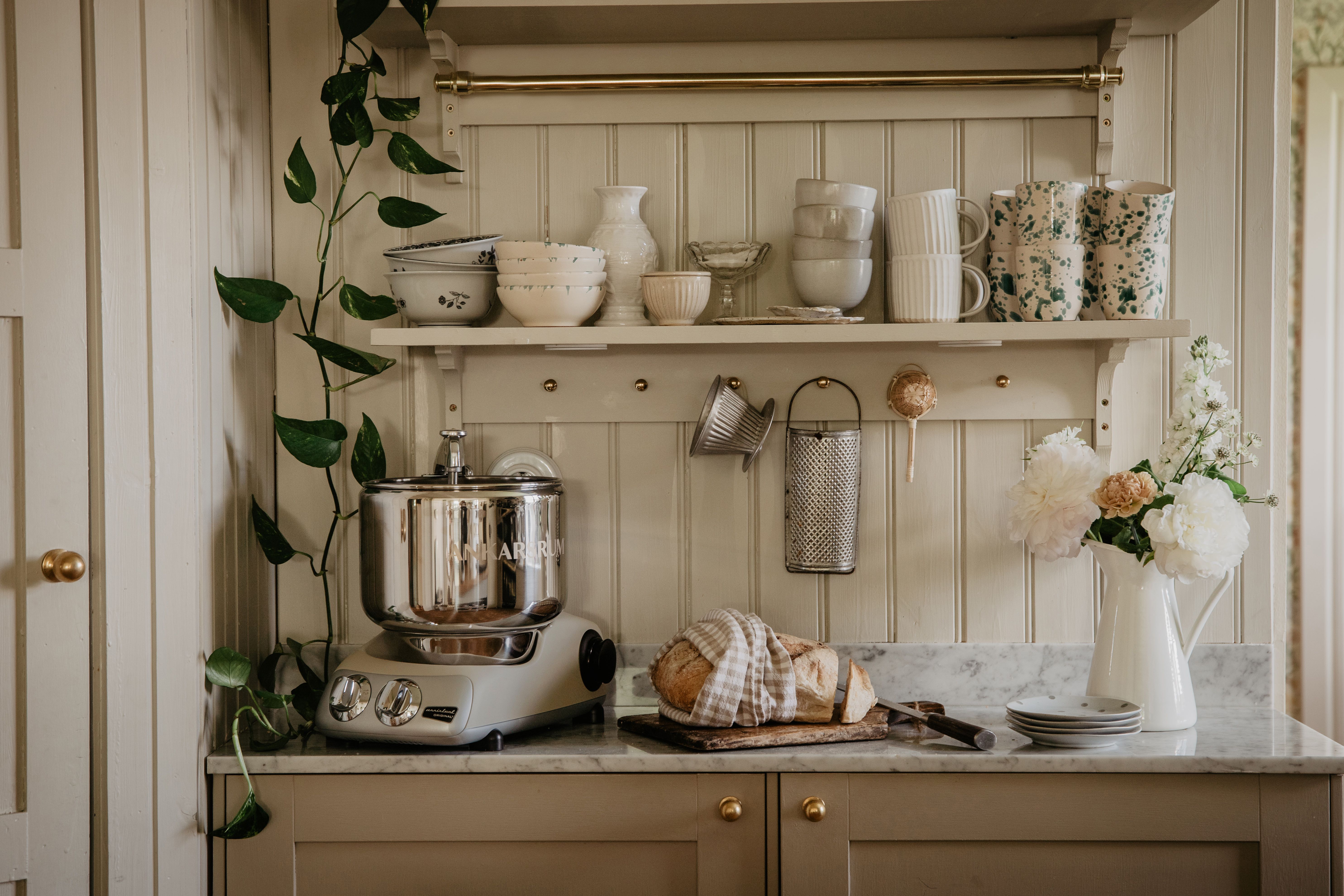 Ankarsrum 1200124 7qt Mixer Harmony Beige