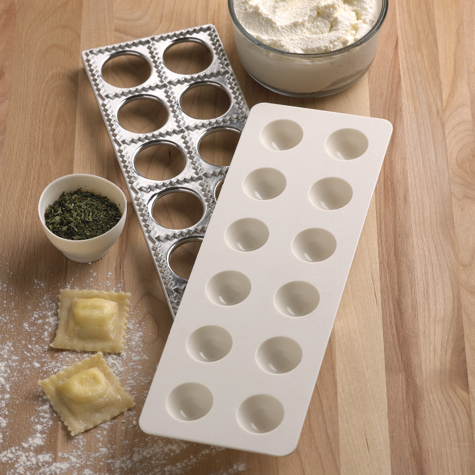 Fox Run 57665 Ravioli Maker Aluminum