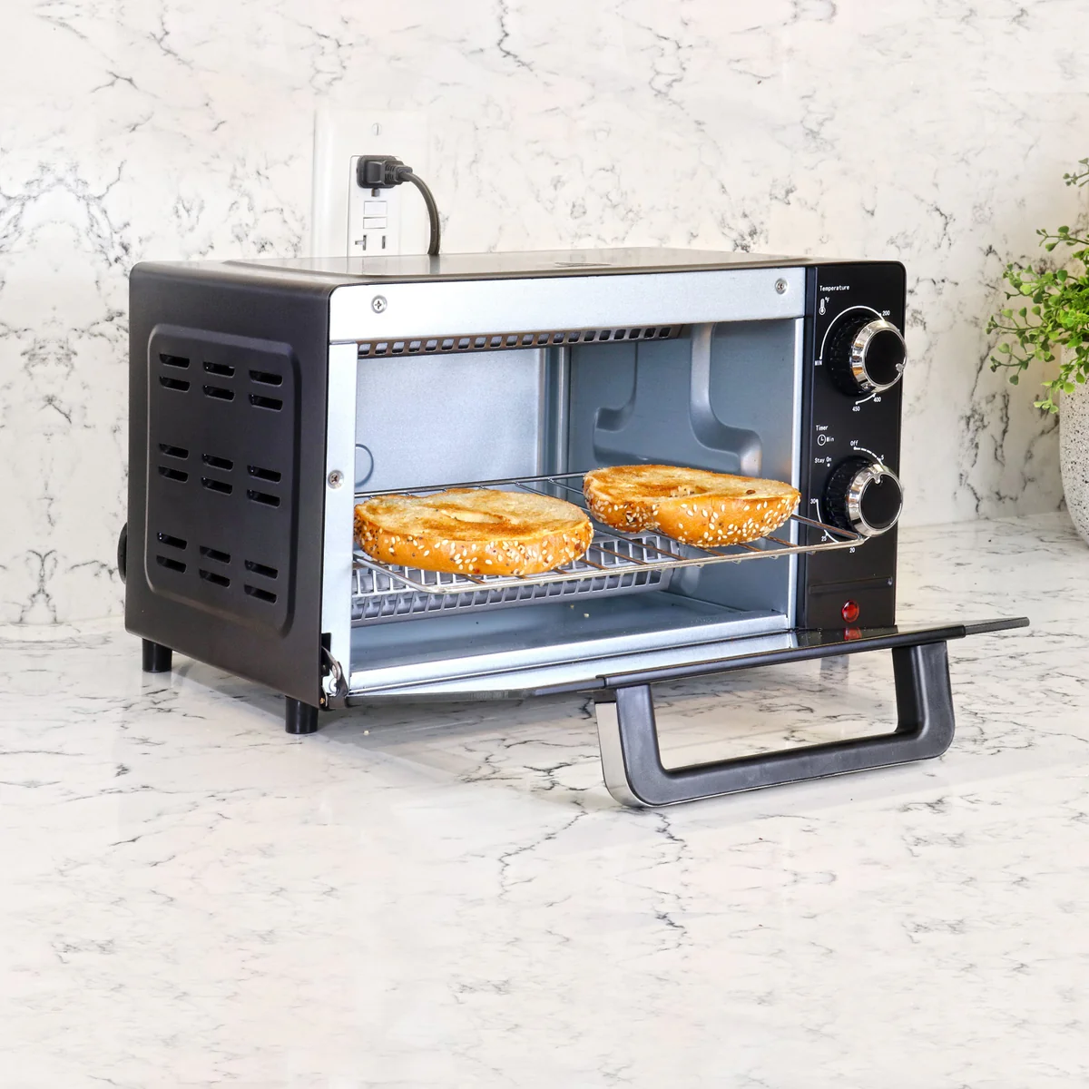 Koolatron Total Chef TCTO09 Toaster Oven 1000W Counter Top